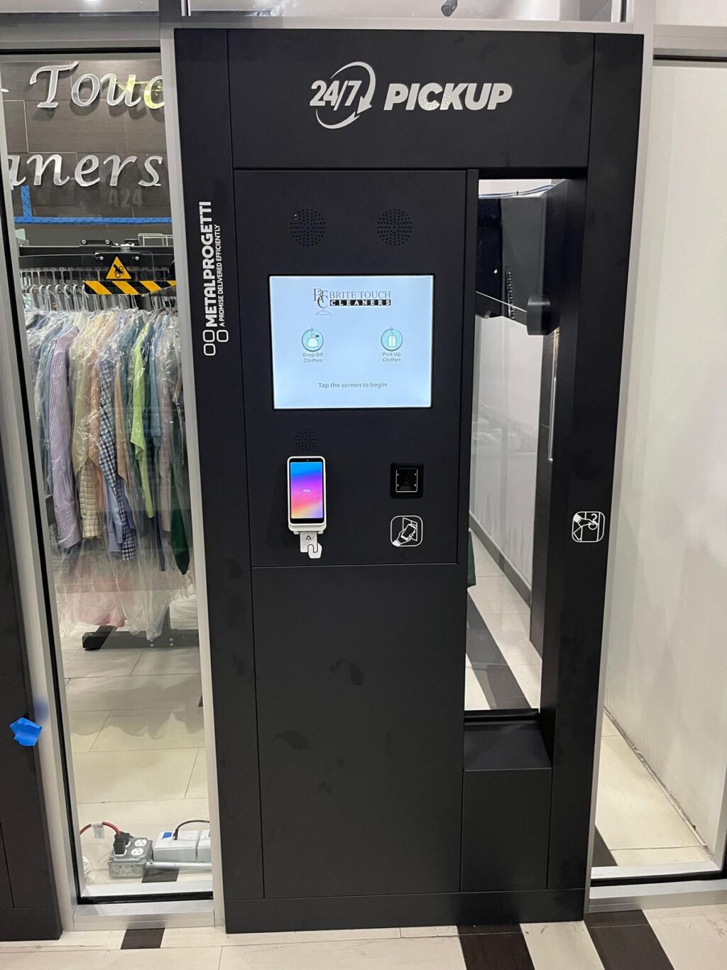 Katy TX 24 7 Dry Cleaning Kiosk